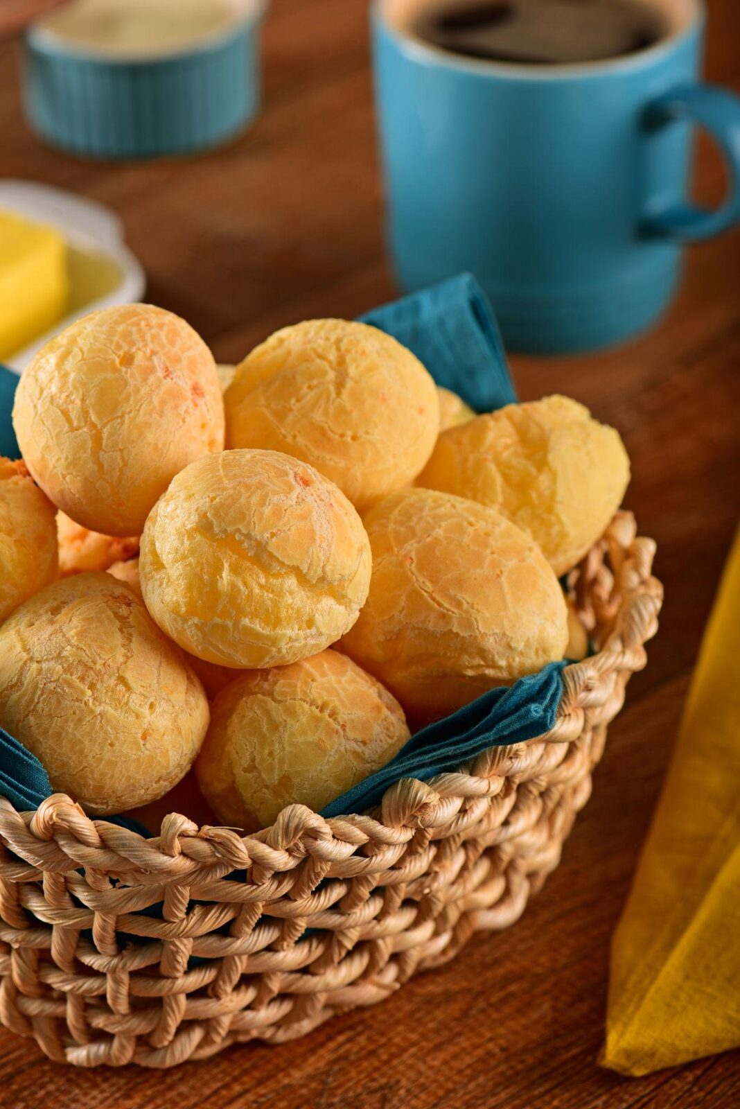 Pão de queijo da Cia Casero, na cesta